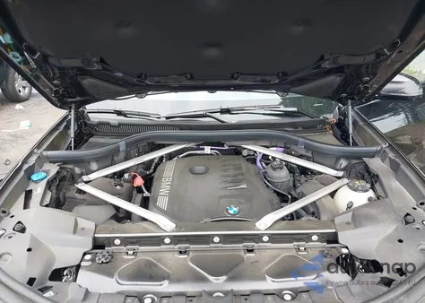 2024 BMW X7 xDrive40I из США, поврежденный, VIN 5UX23EM06R9V18533